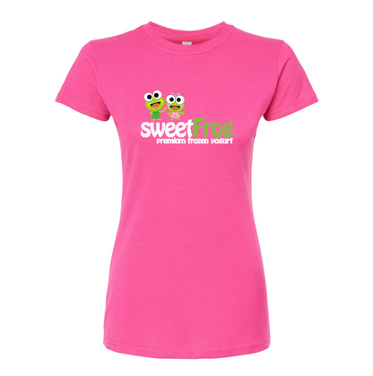 Women’s Sweet Frog Frozen Yogurt  Round Neck T-Shirt